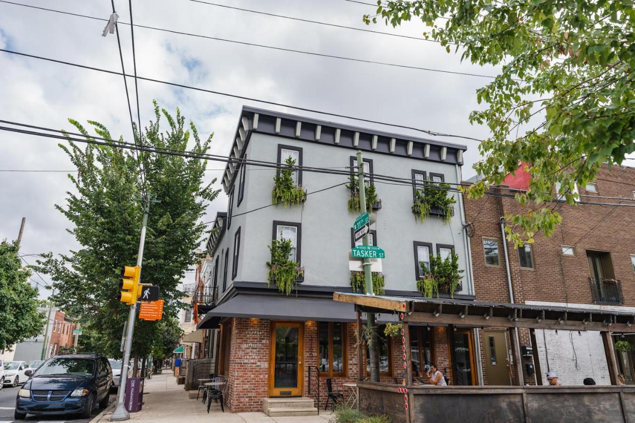 Bedroom In Thoughtfully Decorated East Passyunk Home Philadelphia Exterior photo