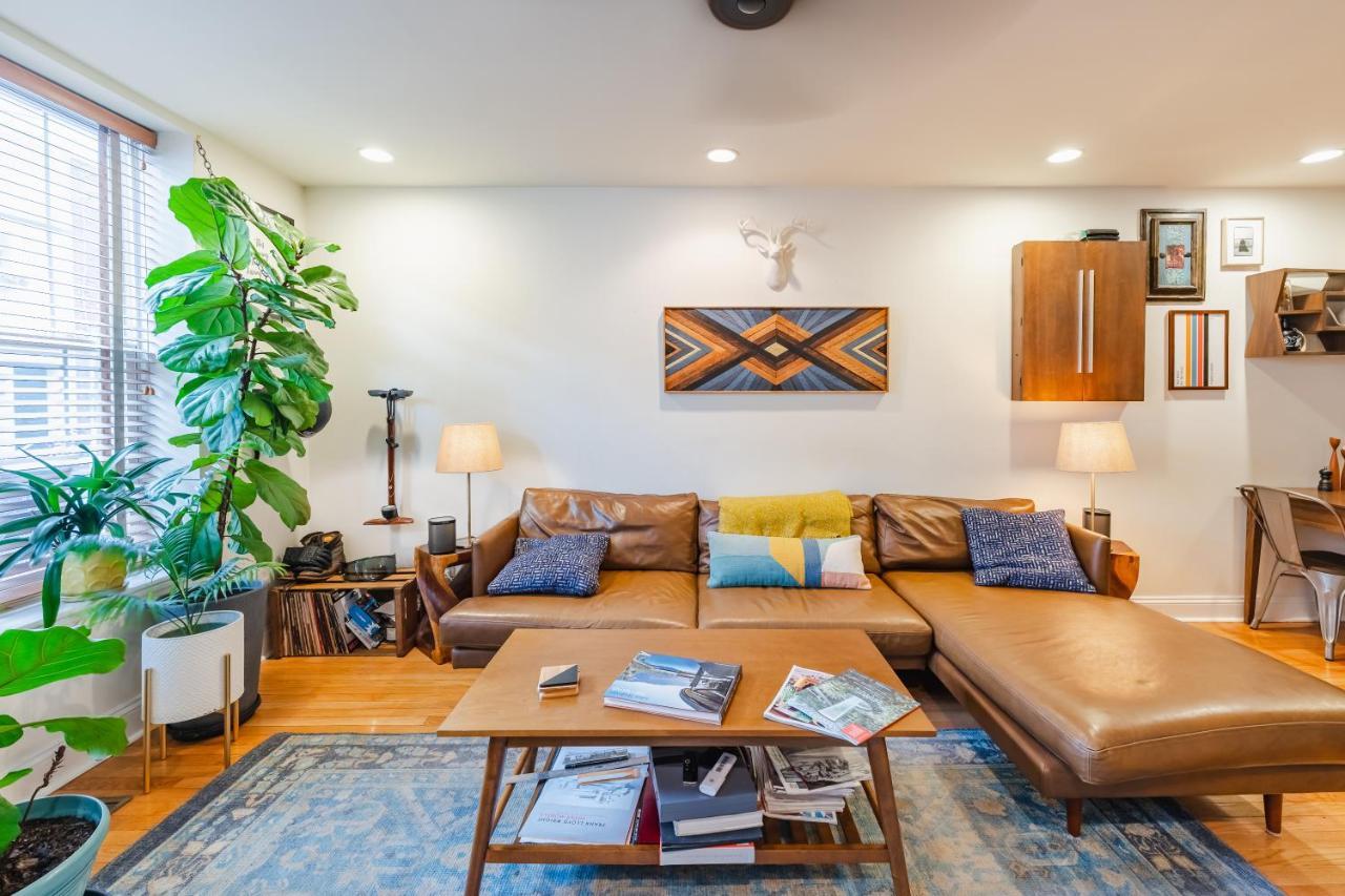 Bedroom In Thoughtfully Decorated East Passyunk Home Philadelphia Exterior photo