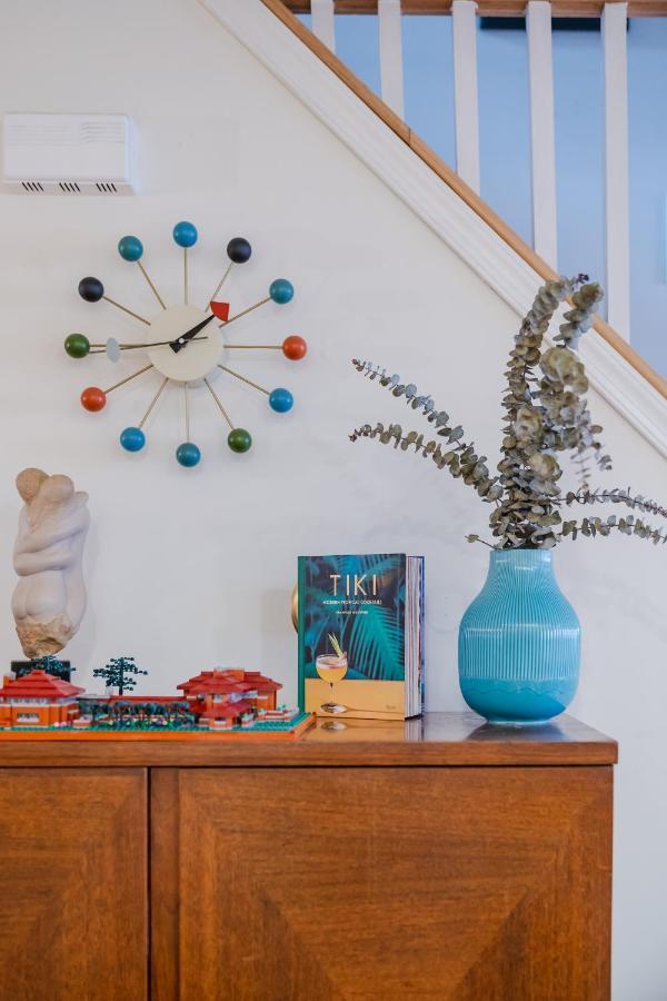 Bedroom In Thoughtfully Decorated East Passyunk Home Philadelphia Exterior photo